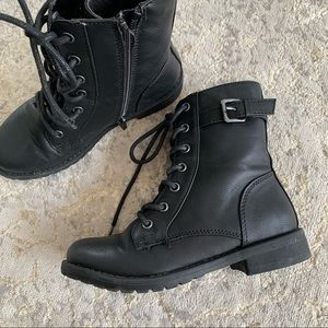 Girls Combat Boots - size 13 - Children’s Place